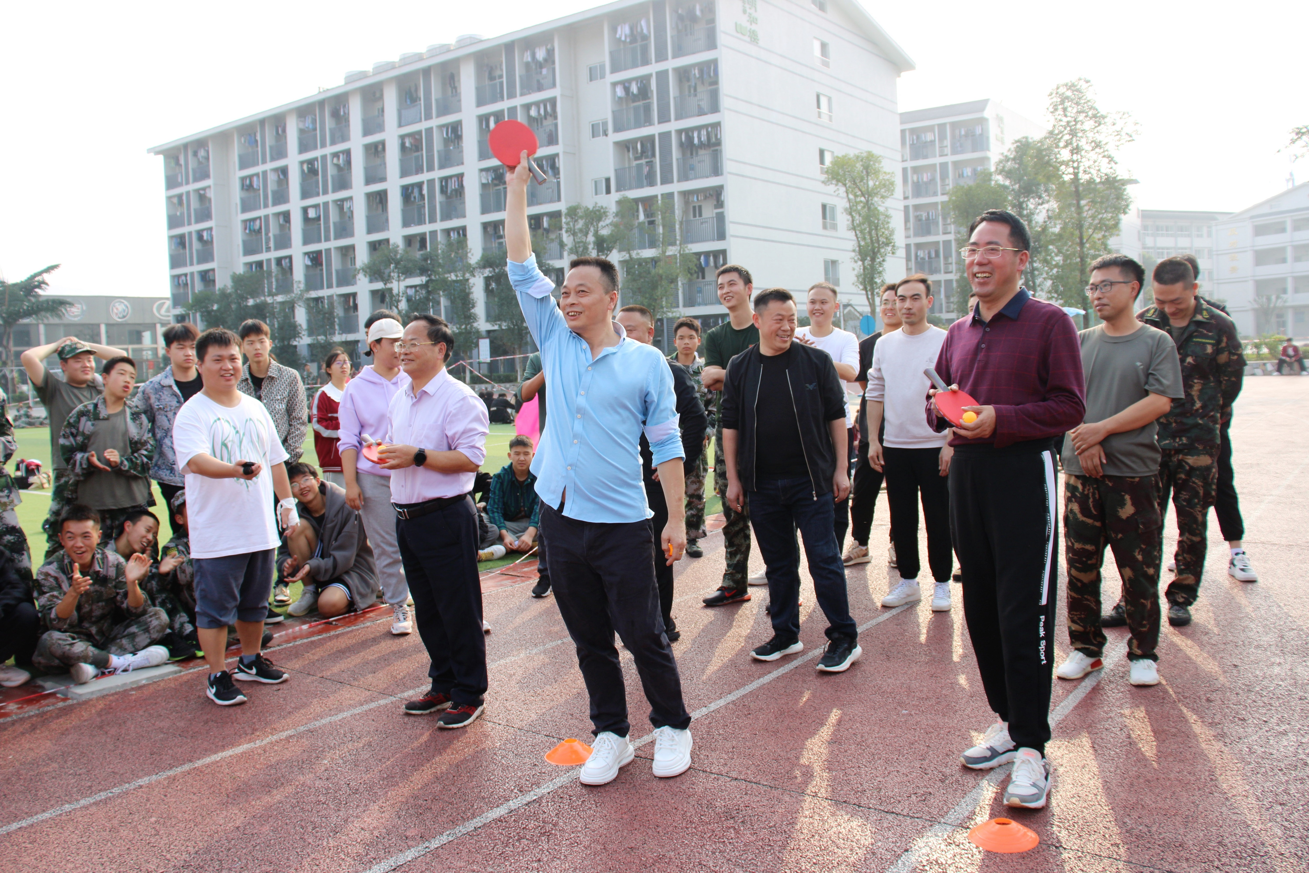 1699867135026015547.jpg IMG_5126.jpg